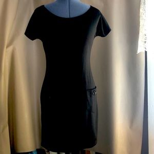 Simple knit dress size S just made for accessorizing!